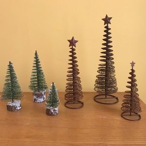 6 Mini Bottlebrush/Wire Christmas Trees